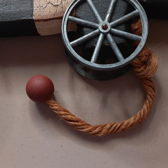 Primitive pig - Picture 4 of 8